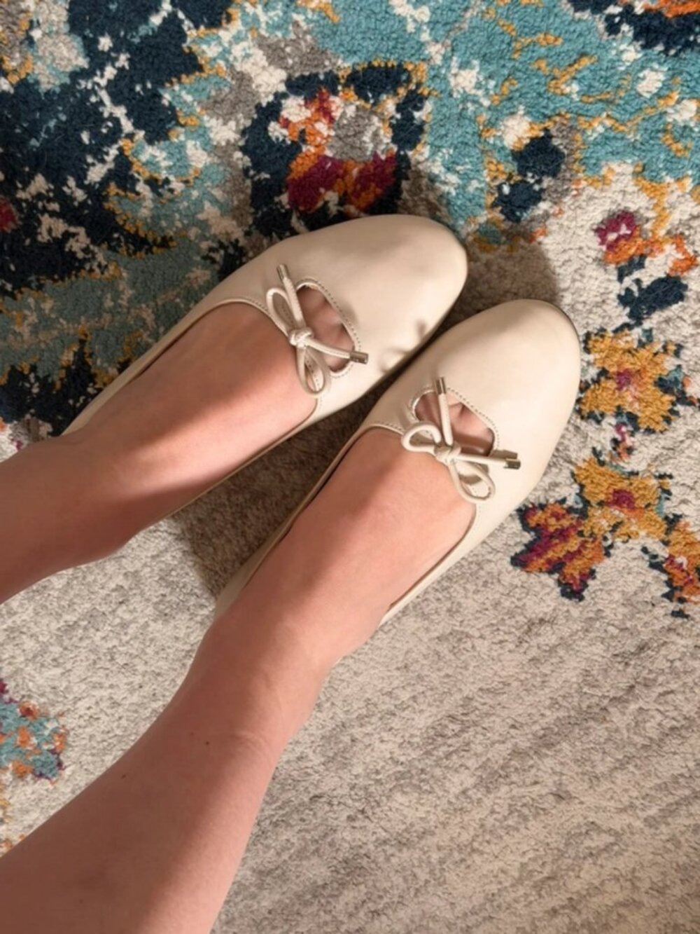 Cream Flats - Picture 2 of 3